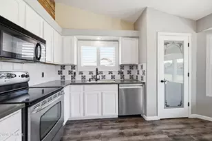 18333 E Sunnydale Dr, Queen Creek, AZ 85142 - Photo 10