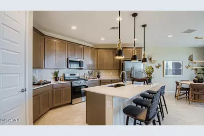 9531 W Weldon Avenue, Phoenix, AZ 85037 - Photo 4