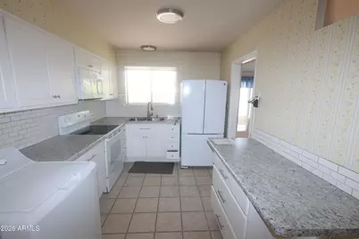 10559 W Sun City Boulevard, Sun City, AZ 85351 - Photo 20