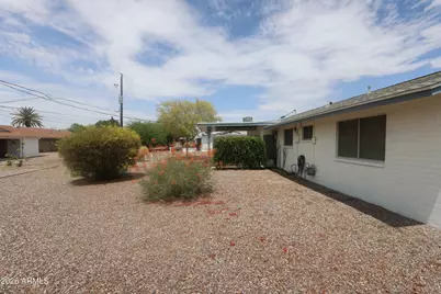 10559 W Sun City Boulevard, Sun City, AZ 85351 - Photo 12