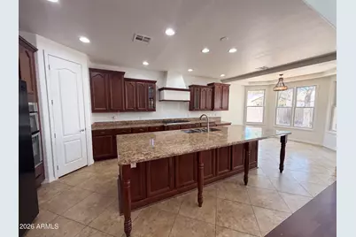 4118 W Saint Anne Avenue, Phoenix, AZ 85041 - Photo 6