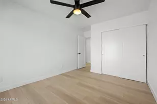 11206 N 26th Pl, Phoenix, AZ 85028 - Photo 18