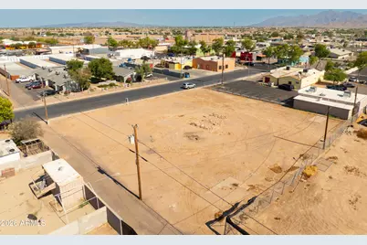 - N 6th Street #12, Avondale, AZ 85323 - Photo 2