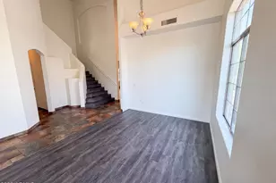 7428 S 15th Dr, Phoenix, AZ 85041 - Photo 6
