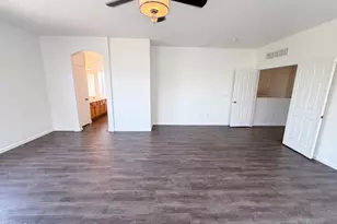 7428 S 15th Dr, Phoenix, AZ 85041 - Photo 4