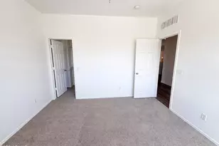 7428 S 15th Dr, Phoenix, AZ 85041 - Photo 22