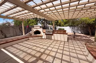 7428 S 15th Dr, Phoenix, AZ 85041 - Photo 36