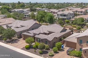 892 E Hampton Ln, Gilbert, AZ 85295 - Photo 4