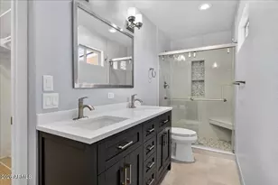 8725 E Jackrabbit Rd, Scottsdale, AZ 85250 - Photo 24