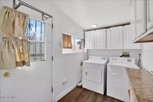 8725 E Jackrabbit Rd, Scottsdale, AZ 85250 - Photo 30