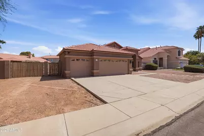 1274 E Lake Drive, Gilbert, AZ 85234 - Photo 2
