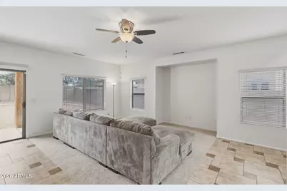 13812 W Port Royale Lane, Surprise, AZ 85379 - Photo 16