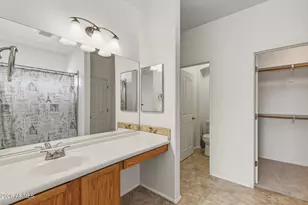 13812 W Port Royale Ln, Surprise, AZ 85379 - Photo 38