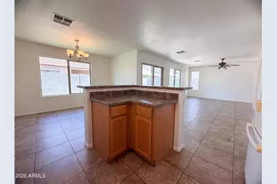 2232 E Cochise Avenue, Apache Junction, AZ 85119 - Photo 10