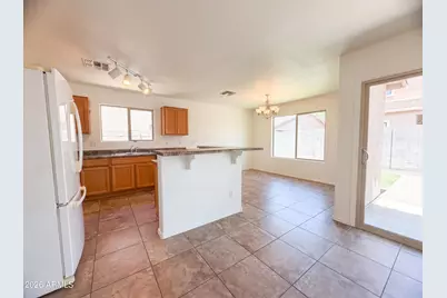 2232 E Cochise Avenue, Apache Junction, AZ 85119 - Photo 2