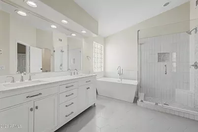 724 W Sandra Terrace, Phoenix, AZ 85023 - Photo 22