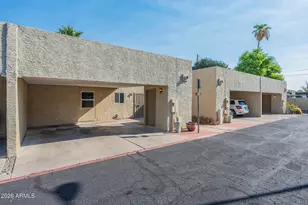 3119 N 38th St, Phoenix, AZ 85018 - Photo 1