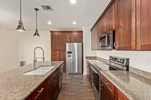 12136 W Tether Trl, Peoria, AZ 85383 - Photo 14