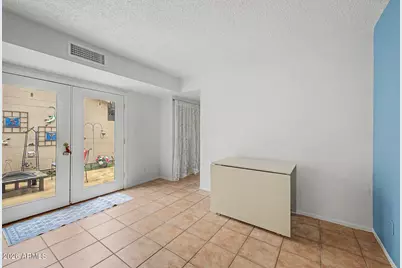 2543 N 22nd Drive, Phoenix, AZ 85009 - Photo 8