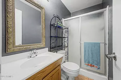 2543 N 22nd Drive, Phoenix, AZ 85009 - Photo 18