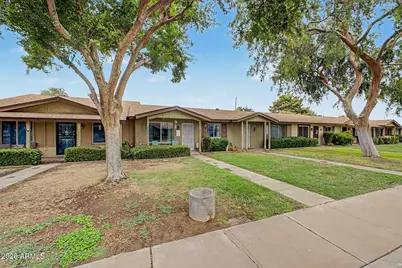 2543 N 22nd Drive, Phoenix, AZ 85009 - Photo 2