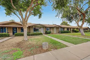 2543 N 22nd Dr, Phoenix, AZ 85009 - Photo 2