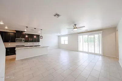 14090 W Old Oak Lane, Surprise, AZ 85379 - Photo 8