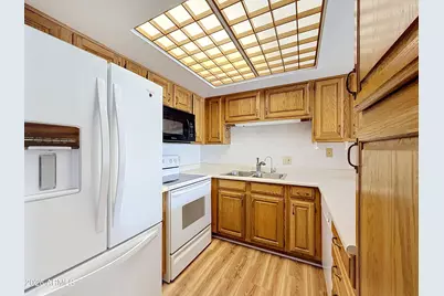 10330 W Thunderbird Boulevard #C222, Sun City, AZ 85351 - Photo 2