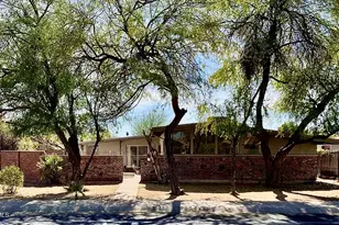 1345 E Rose Ln, Phoenix, AZ 85014 - Photo 1