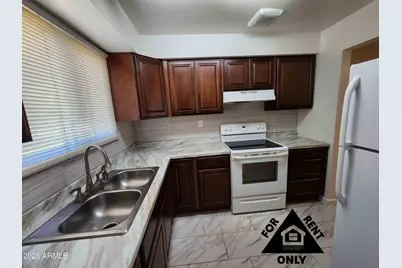 7132 W Wolf Street, Phoenix, AZ 85033 - Photo 4