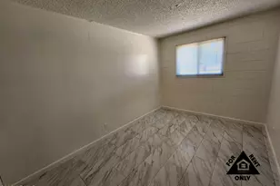 7132 W Wolf St, Phoenix, AZ 85033 - Photo 8