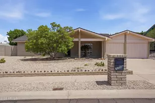 2206 E Nicolet Ave, Phoenix, AZ 85020 - Photo 1