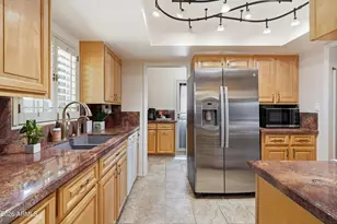2206 E Nicolet Ave, Phoenix, AZ 85020 - Photo 14