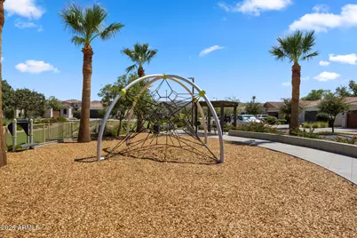 2826 E Fraktur Road, Phoenix, AZ 85040 - Photo 32