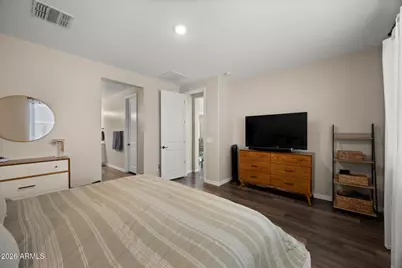 2826 E Fraktur Road, Phoenix, AZ 85040 - Photo 14