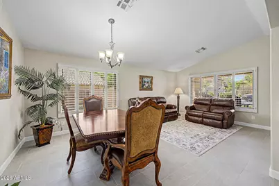 250 E Chelsea Lane, Gilbert, AZ 85295 - Photo 10
