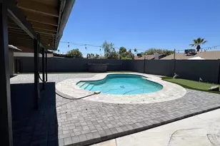 4053 W Dahlia Dr, Phoenix, AZ 85029 - Photo 1