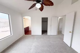 2945 E Hononegh Dr, Phoenix, AZ 85050 - Photo 4
