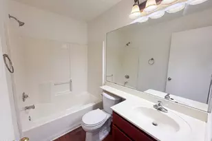 2945 E Hononegh Dr, Phoenix, AZ 85050 - Photo 18