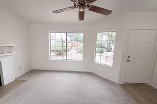 2945 E Hononegh Dr, Phoenix, AZ 85050 - Photo 6
