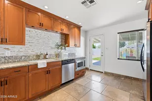 8702 E Sheridan St, Scottsdale, AZ 85257 - Photo 10