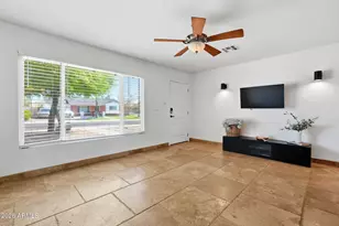 8702 E Sheridan St, Scottsdale, AZ 85257 - Photo 4