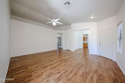 25242 N 40th Lane, Phoenix, AZ 85083 - Photo 6