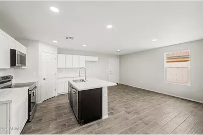 10590 W Fernando Drive, Arizona City, AZ 85123 - Photo 14