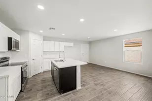 10590 W Fernando Dr, Arizona City, AZ 85123 - Photo 14