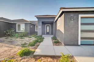 22548 W Huntington Dr, Buckeye, AZ 85326 - Photo 2