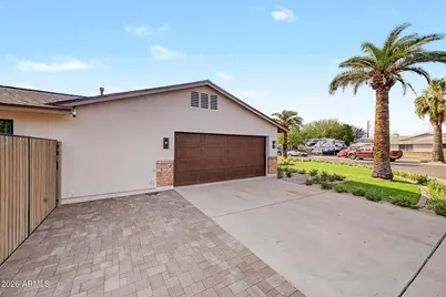 3341 E Cochise Drive, Phoenix, AZ 85028 - Photo 6