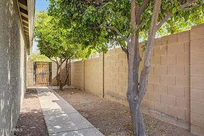 8432 W Whyman Avenue, Tolleson, AZ 85353 - Photo 32