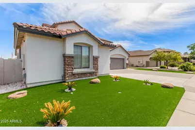 6745 S Rachael Way, Gilbert, AZ 85298 - Photo 4