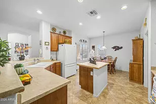 7310 N 88th Ln, Glendale, AZ 85305 - Photo 8